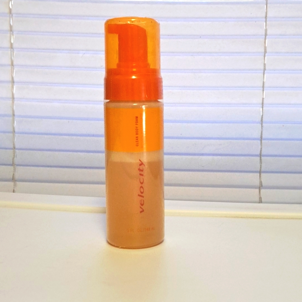 MARY KAY Velocity clean body foam